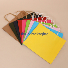 Sac fait sur commande d'emballage de cadeau de Logo Printing Reusable Kraft Paper avec la poignée