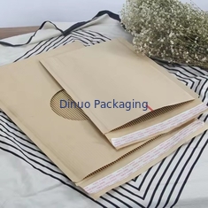 Coussin ondulé en nid d'abeille poly-mailer rembourré Enveloppes d'expédition en papier kraft Sacs à lettres à bulles