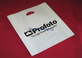 Sacs matériels de conditionnement en plastique d'habillement de LDPE avec le logo fait sur commande de poignée imprimés