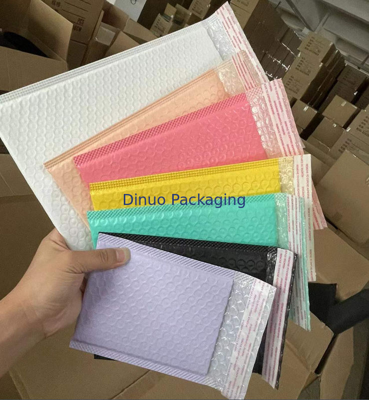 Logo personnalisé conception de sacs à lettres à bulles colorés Choix parfait pour l'expédition sûre et élégant