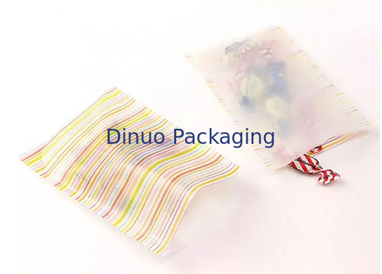 Gousset non en plastique clair de sac de papier d'auto-collant de vêtement pour le T-shirt