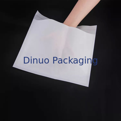 Le sac de papier cristal blanc de nature enveloppe le sac transparent d'annonce de 35gsm 40gsm