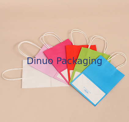 Sac fait sur commande d'emballage de cadeau de Logo Printing Reusable Kraft Paper avec la poignée