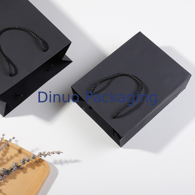 Le sac supérieur biodégradable réutilisable de poignée a adapté le sac aux besoins du client d'emballage de cadeau de papier d'emballage