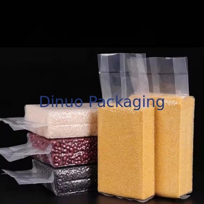 Sacs sous vide transparents personnalisés avec imprimés de grains divers Surface décompressée recyclable pour l'usage industriel alimentaire