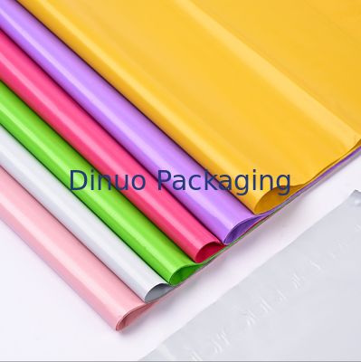 Sac d'expédition compostable léger avec bande adhésive auto-scellante pour une expédition écologique
