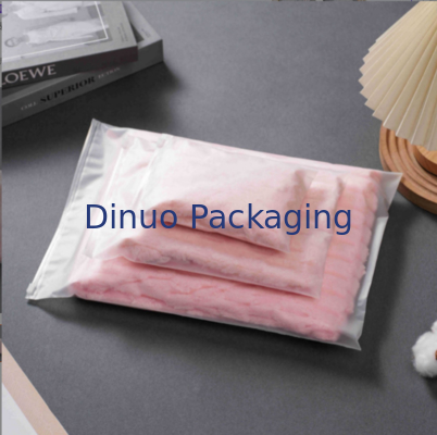 Sacs à fermeture éclair CPE auto-scellants personnalisés avec logo imprimé Sac à fermeture éclair en plastique givré