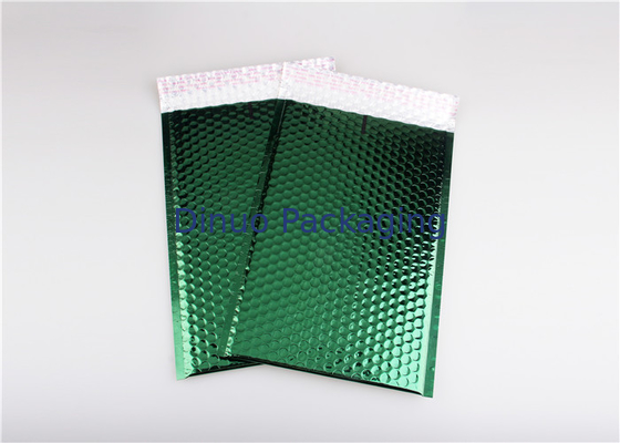 Enveloppes matelassées vert-foncé de place de couleur d'annonces métalliques de bulle de Tearproof