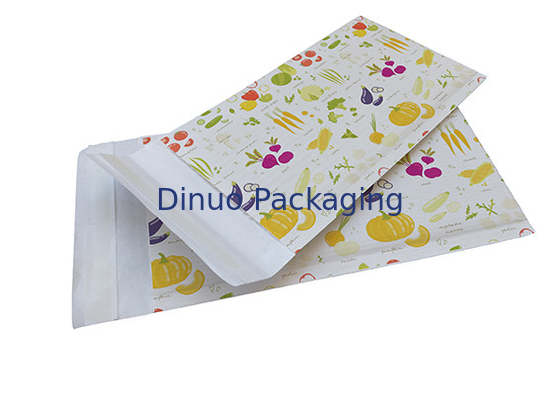 Aucune enveloppes matelassées ondulées blanches en plastique de papier d'emballage écologiques