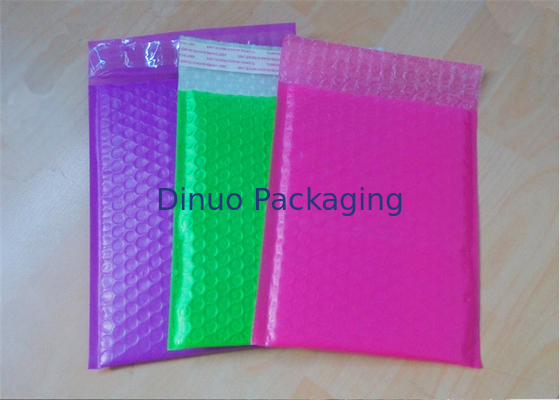 La coutume colorée de #E de l'enveloppe matelassée 215x260mm de bulle a imprimé des annonces de bulle